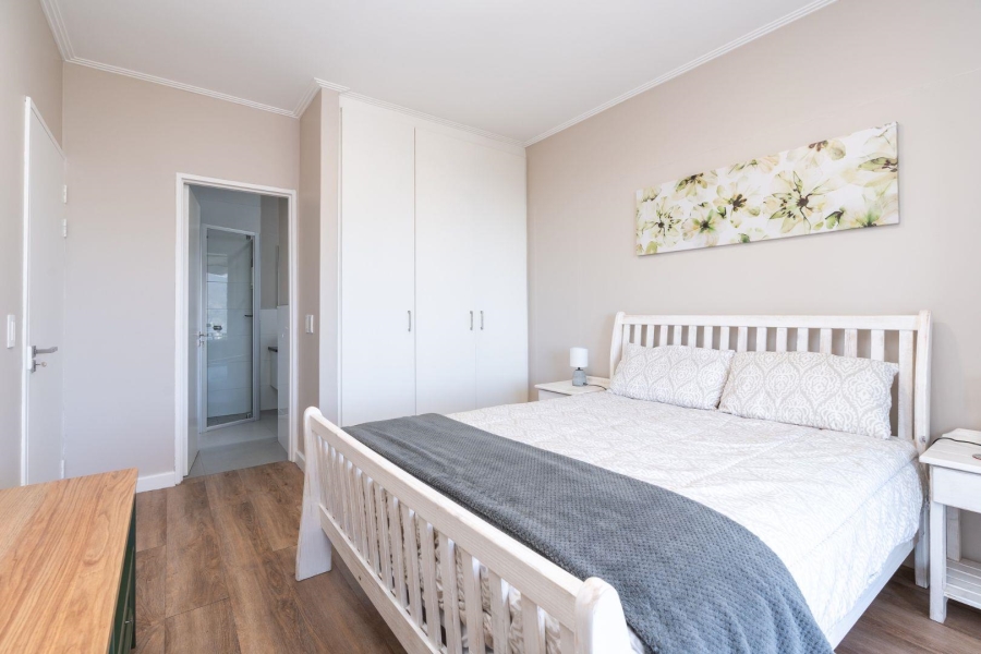 To Let 2 Bedroom Property for Rent in Vredehoek Western Cape